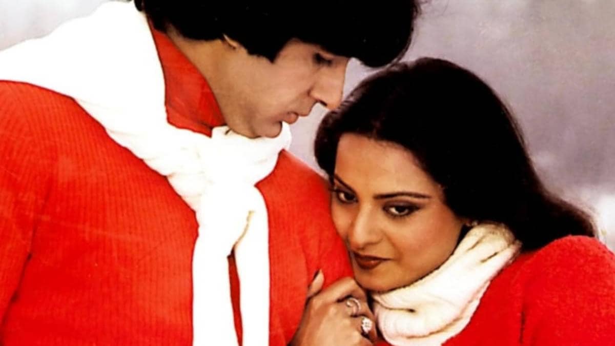 'I Could Barely Control Myself': When Rekha Hugged Amitabh Bachchan In Front Of Everyone On Set