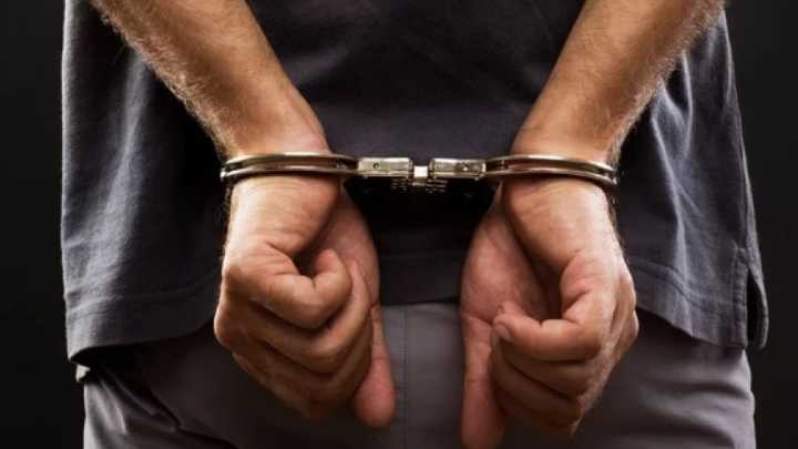 Pueblo Esther: detuvieron a un odontólogo acusado de abuso sexual y producción de material infantil