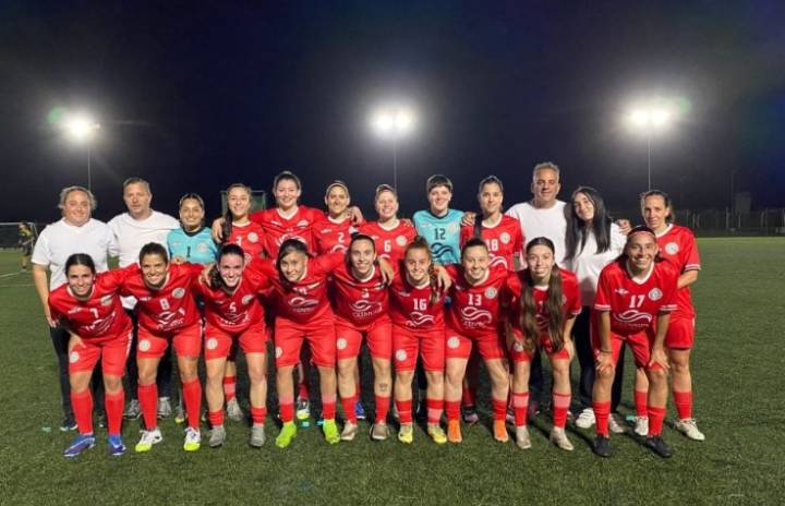 Mar del Plata debutó con goleada