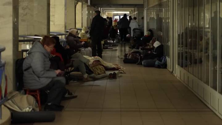 Ukrainians shelter in Kyiv metro during Russian missile attack
