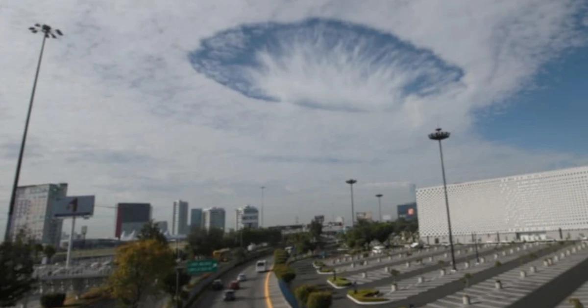¡Insólito! Aparece 'Hoyo' gigante en las nubes de Puebla: ¿Qué es la Nube Cavum?, ¿son peligrosas?