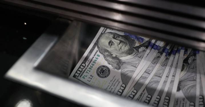 La inversión extranjera directa aumenta, pero la inversión total cae