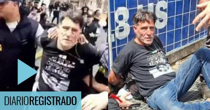 Videos: detuvieron y esposaron al Padre Paco Olveira en la marcha de los jubilados