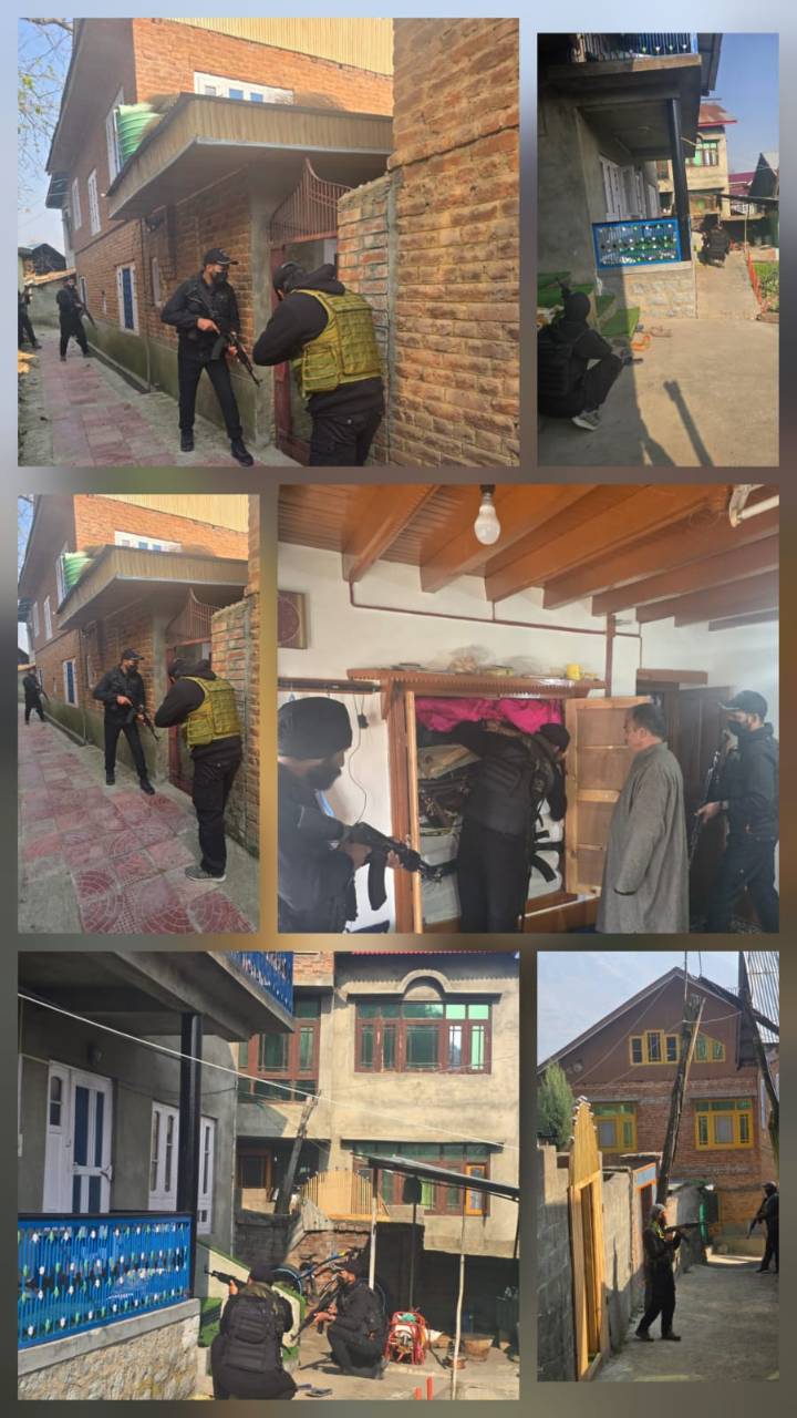 Awantipora Police Raids Houses of Jamaat