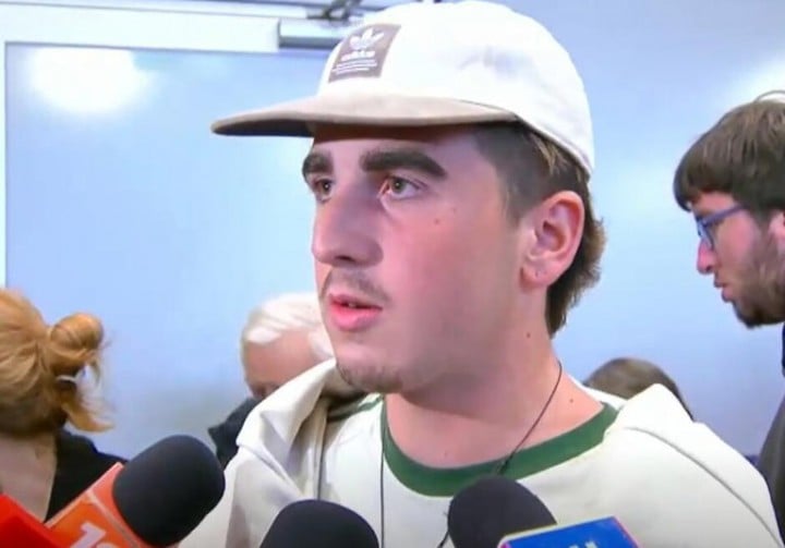 Regresó a Chile joven detenido en la “cárcel de los caimanes” en Estados Unidos