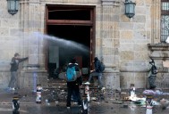 Ocho de los 40 detenidos por disturbios en Palacio de Gobierno en Guadalajara son vinculados a proceso