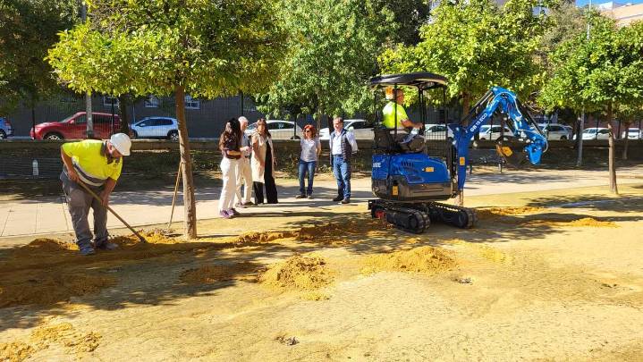 En marcha las obras del nuevo parque infantil en Los Bermejales