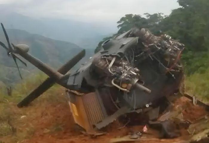 Estados Unidos ofrece recompensa por terroristas que derribaron un helicóptero y mataron a 13 policías en Antioquia