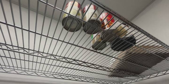 Shelves emptying at Missouri food banks as federal government shutdown nears record