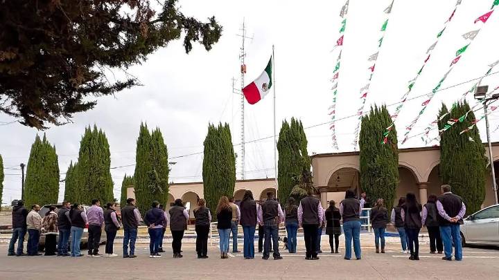 Conmemoran en López aniversario de la Revolución Mexicana con parada cívica a causa de inseguridad