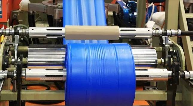 La industria cayó 3,6% en cuatro meses y el sector textil lideró la baja en septiembre