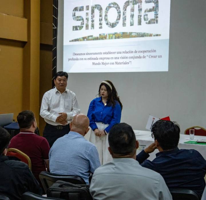 Empresarios chinos recorren Iguazú y proyectan futuros negocios