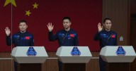 Stranded Chinese astronauts 'in good condition'