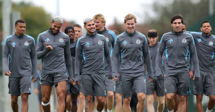 The major Newcastle United team sheet tweak Eddie Howe is pondering in Marseille