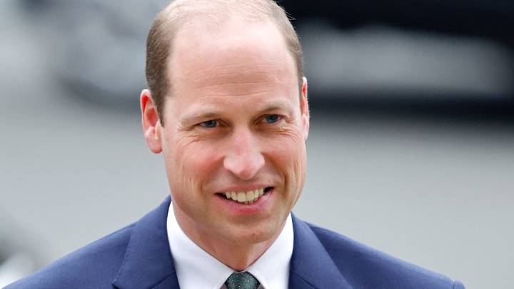 Prince William makes secret visit to local country pub