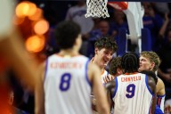 UF's 7-9 Olivier Rioux scores first point for Gators