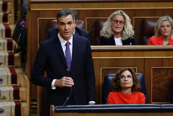 Sánchez critica la «oposición destructiva» y apela al acuerdo en el Congreso