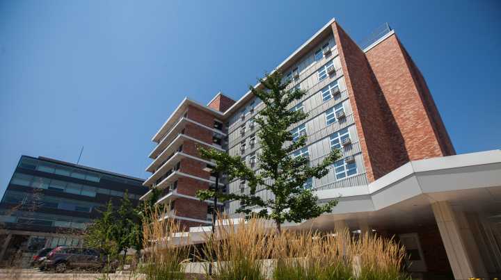 Small fire, water damage displaces students at University of Iowa dorm