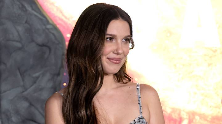 Millie Bobby Brown scolds photographer on red carpet