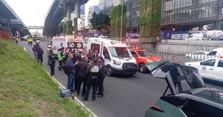 VIDEOS | Muere motero en San Jerónimo tras impactarse contra camioneta