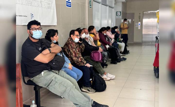 8 de cada 10 asegurados de EsSalud evita atenderse en sus hospitales