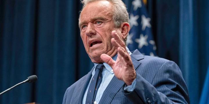 Kennedy admits that he personally ordered CDC to update website on vaccines and autism, contradicting many years of guidance