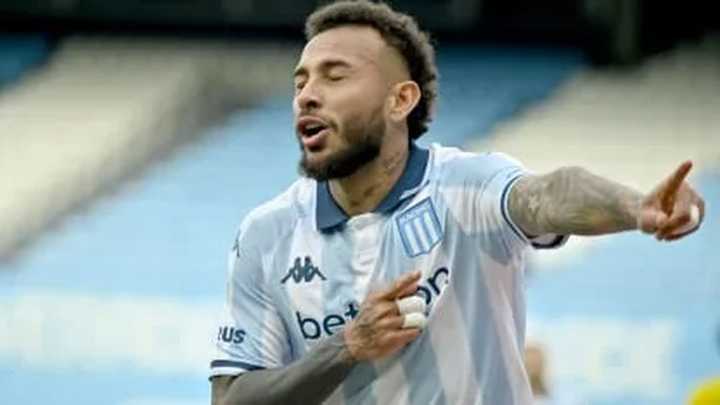 Racing le ganó a Defensa en un Cilindro a puertas cerradas y se metió en zona de playoffs