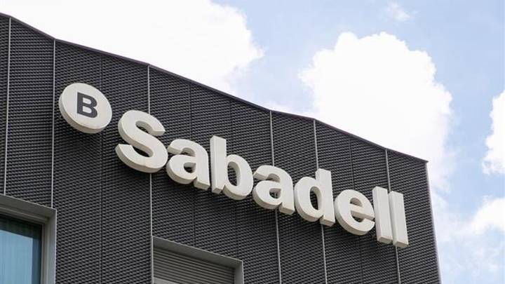 Banco Sabadell dispara su beneficio récord a 1.390 millones hasta septiembre tras rechazar la opa de BBVA