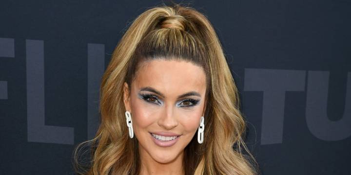 Chrishell Stause Only Follows 1 ‘Selling Sunset’ Co-Star After Seemingly Unfollowing Others | Chelsea Lazkani, Chrishell Stause, Selling Sunset | Celebrity News and Gossip | Entertainment, Photos and 