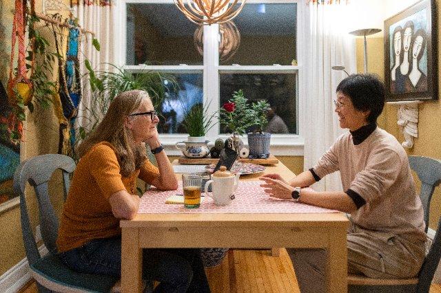 Roommates, 31 years apart in age, free one another from hiding Parkinson's