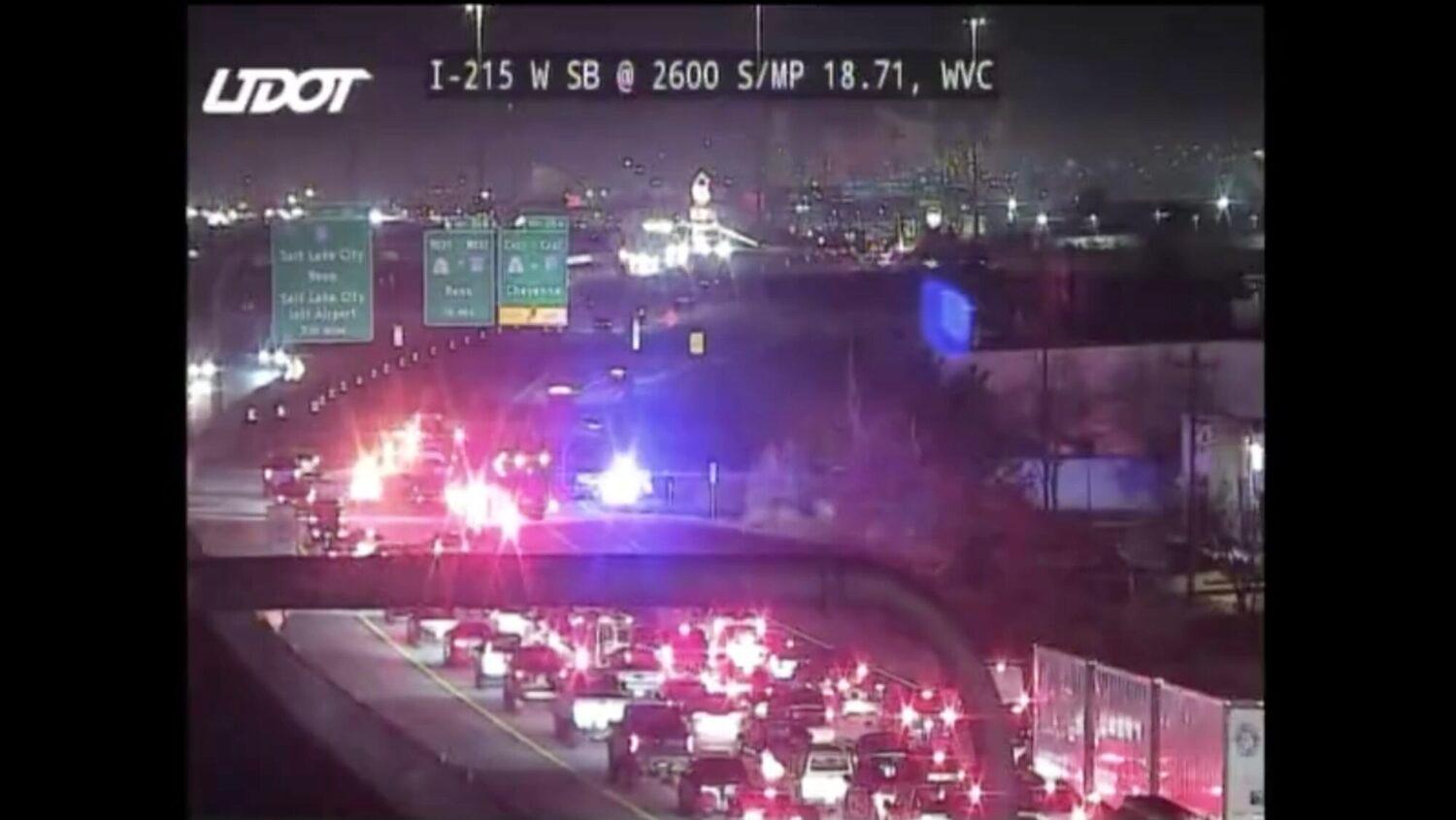 2 injured in I-215 crash in West Valley City, forcing traffic delay