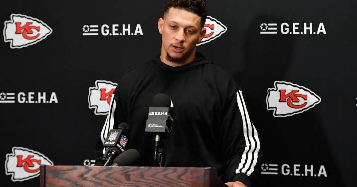 Patrick Mahomes has one of his worst passing performances in Chiefs' 28