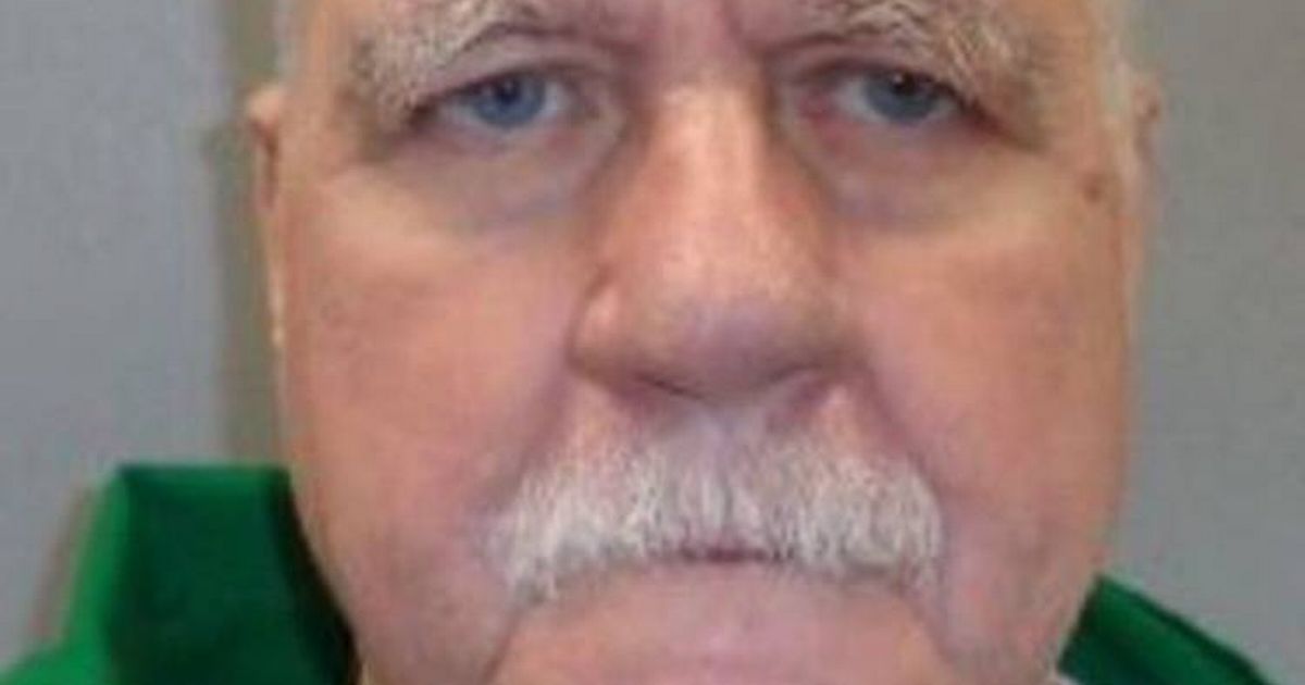 Killer executed by firing squad's chilling last words before harrowing death