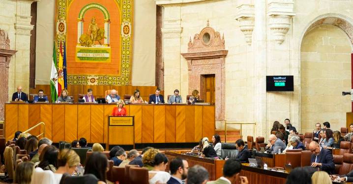 El Parlamento andaluz debate esta semana el Presupuesto 2026 y la petición de una comisión de investigación sobre cribados de cáncer