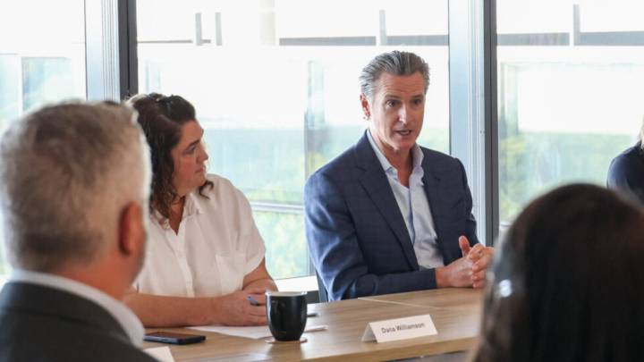 Gov. Gavin Newsom’s former chief of staff indicted on public corruption charges