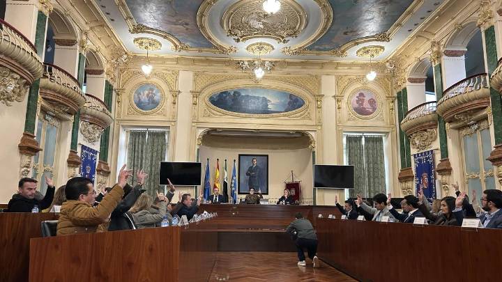 El manifiesto del 25N tampoco logra el consenso en la Diputación de Badajoz