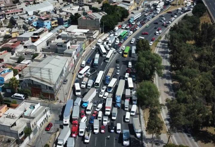 Campesinos y traileros toma las carreteras del país