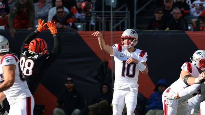 Drake Maye’s Heartwarming Gesture Before Thanksgiving Turns Heads