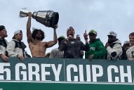 Riders arrive in Regina with the Grey Cup