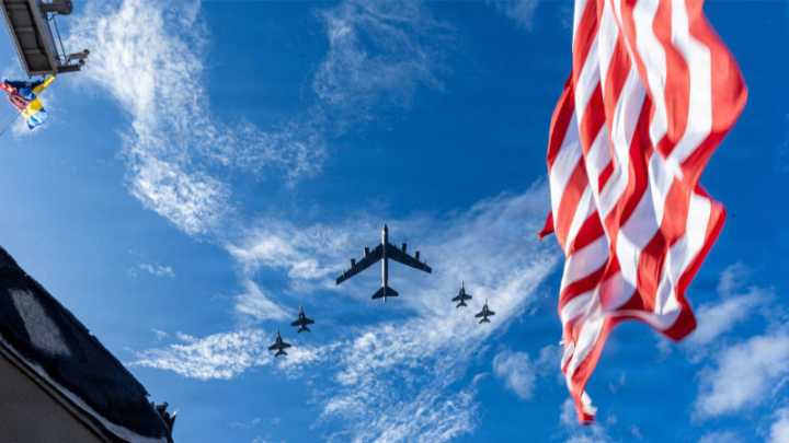 US military stages ‘attack demo’ Near Venezuela ahead of Maduro ‘terror designation’