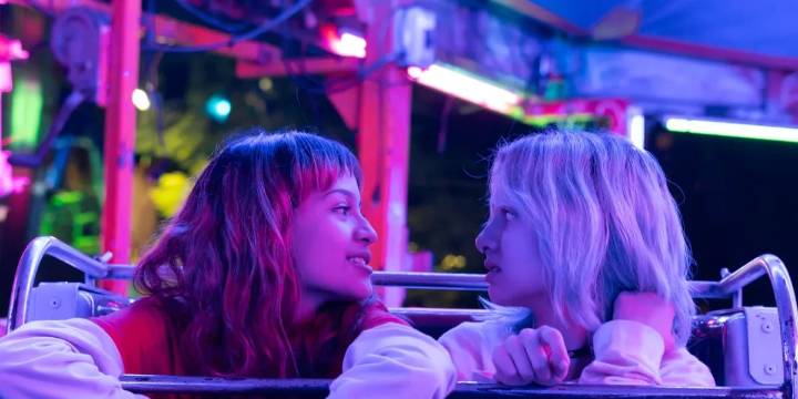 "Correcto y efectivo". Este drama policial tiene 7 episodios y está basado en la novela de una escritora argentina