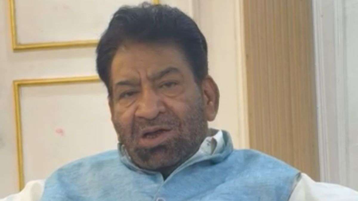 Ex-MLA Shoaib Iqbal quits AAP, hours after MCD bypolls candidates annouced