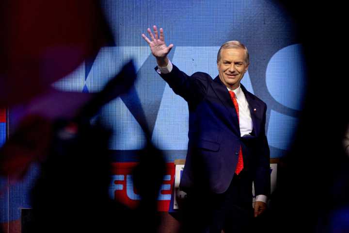 Kast y Jara se disputarán la presidencia de Chile en pleno aumento de la ultraderecha