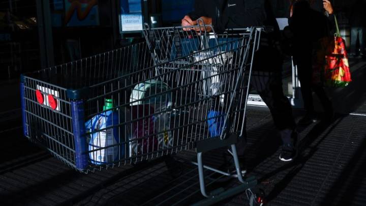 Why the blue wave? It is, of course, the economy, stupid