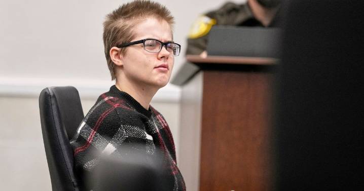 Slender Man stabber on the loose for 24 hours after 'communication delay' with cops