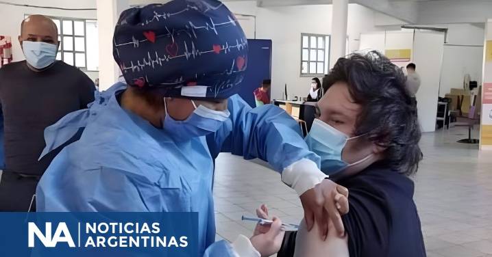 ¿Qué decía Javier Milei de las vacunas contra el Covid-19 y por qué tardó en dársela?