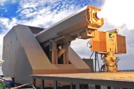 Llevamos años hablando de los cañones de riel sin ver su daño real. Japón acaba de mostrar una imagen que lo dice todo