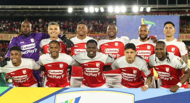 Liga BetPlay: Santa Fe desmiente a periodistas sobre César Farías. La respuesta no tardó. “Patético comunicado”