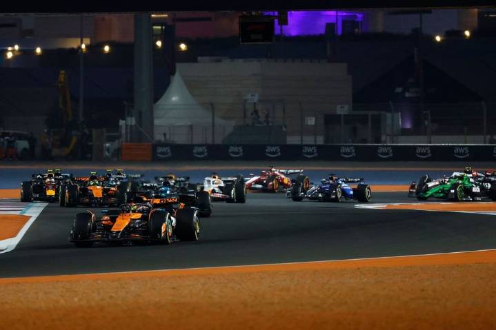 Piastri gana carrera sprint en Qatar y recorta puntos a Norris