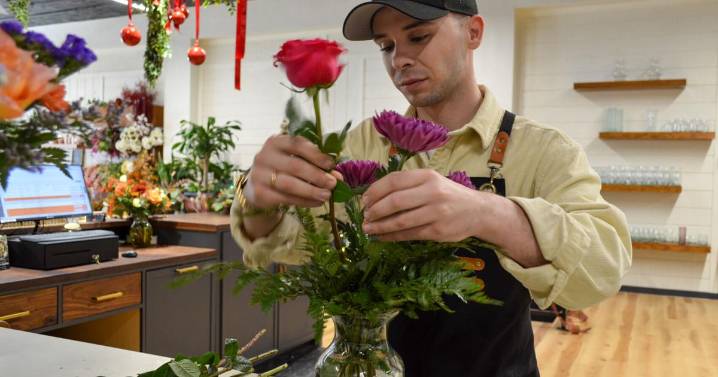 Downtown Joplin Alliance encourages local shopping on Small Business Saturday